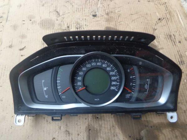 COMPTEUR VOLVO V60 2015 1.6D - Vue 1